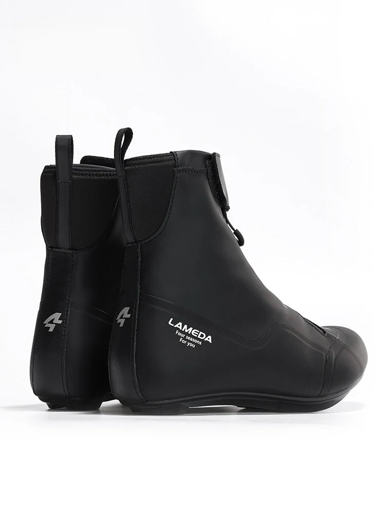 Black lameda winter cycling shoe covers with waterproof design, nylon sole, and stiffened sole for power transfer