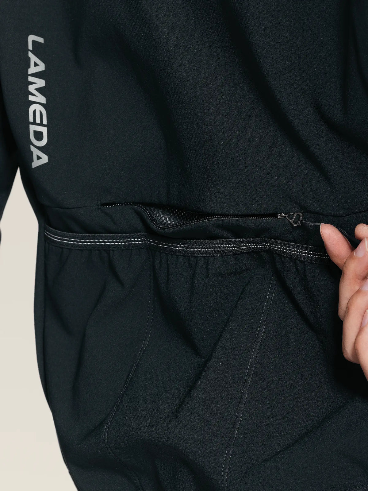 men-s-lightweight-active-jacket-02