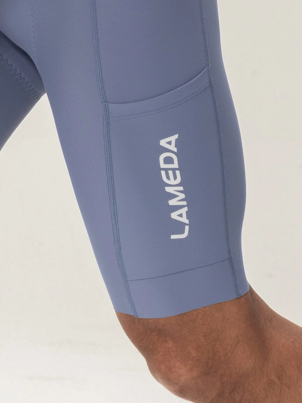 lameda-a-c-men-skinsuit-long-sleeves-05