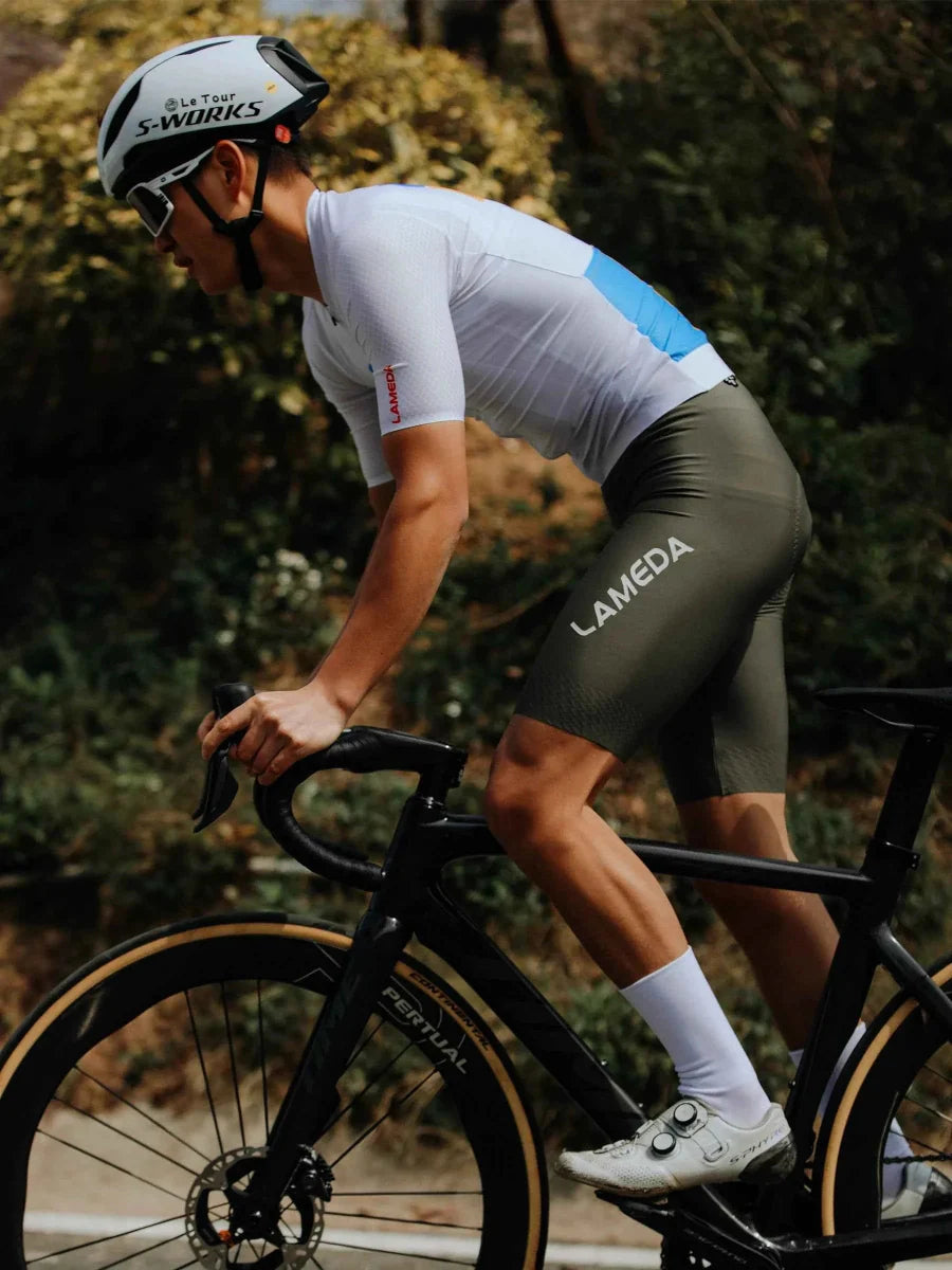 Lameda road cycling apparel selected by EVERIDE