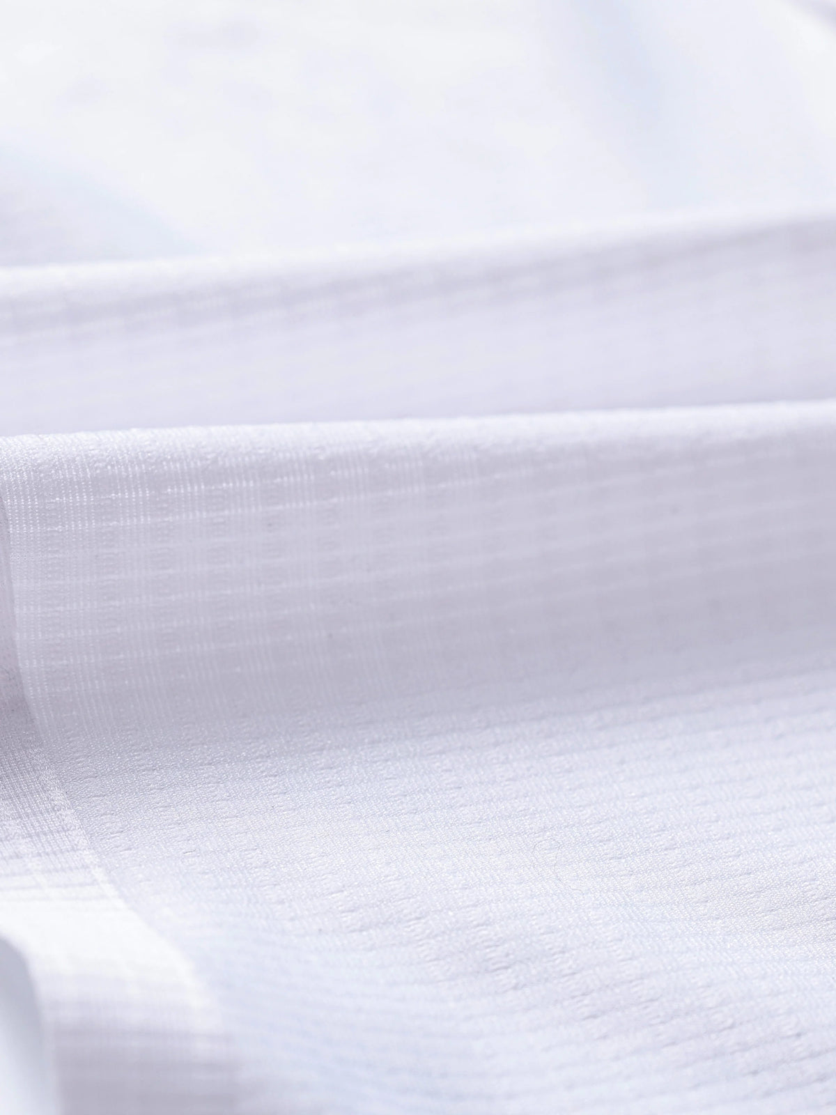 Moisture-Managing Breathable Bib Back