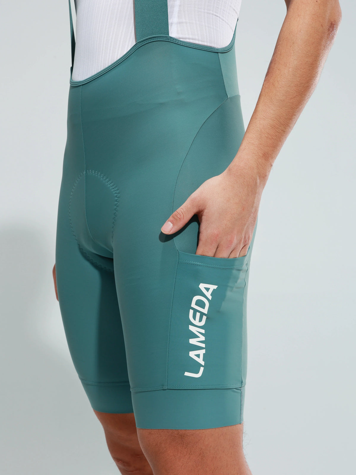 men-s-basic-bib-shorts-2025ssz518-03