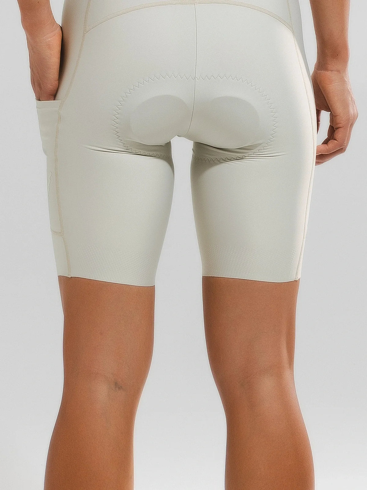 women-s-elite-bib-shorts-2025ssxx488-03